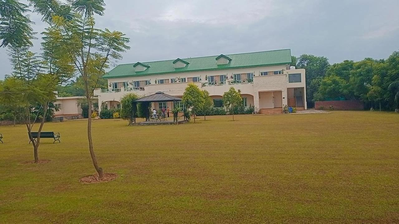 Hotel Sarai Bharatgarh Nohan Exterior photo