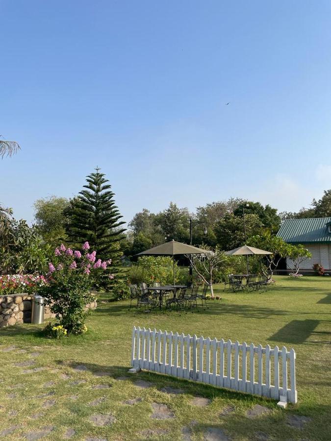 Hotel Sarai Bharatgarh Nohan Exterior photo