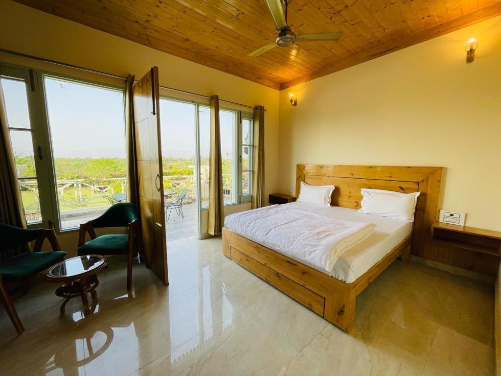 Hotel Sarai Bharatgarh Nohan Exterior photo