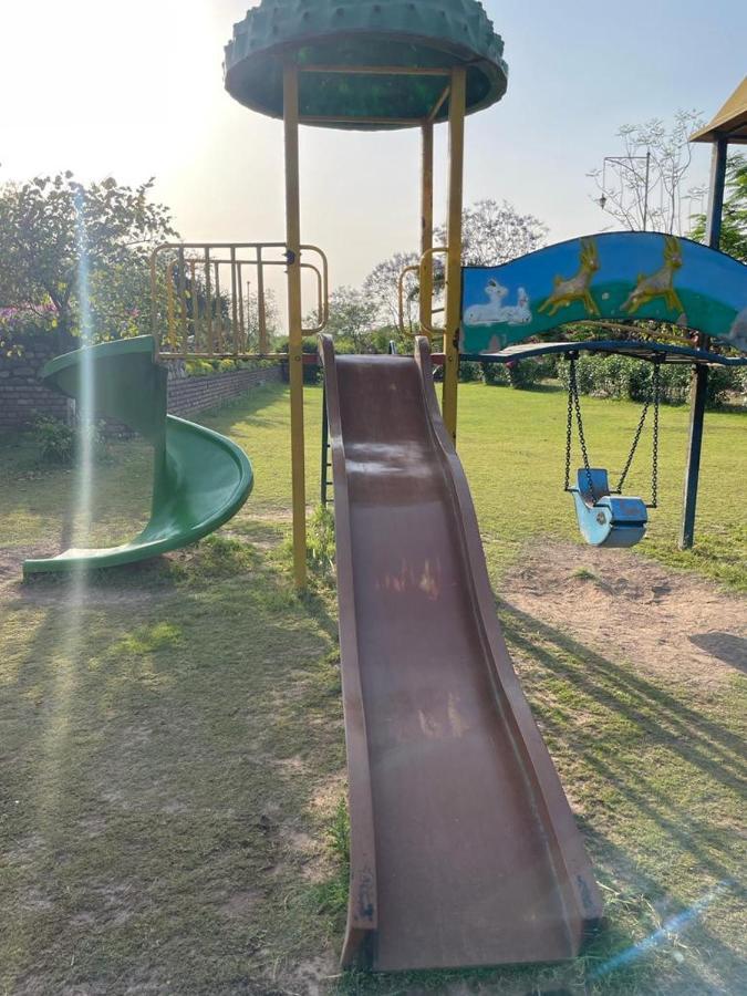 Hotel Sarai Bharatgarh Nohan Exterior photo