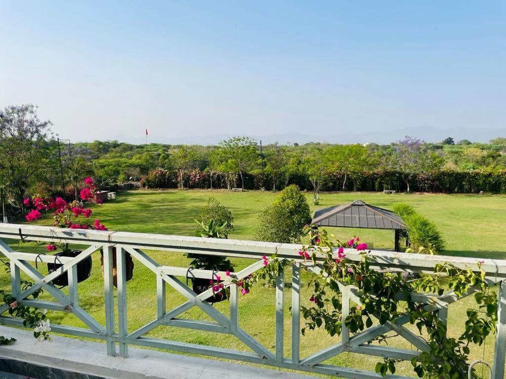 Hotel Sarai Bharatgarh Nohan Exterior photo